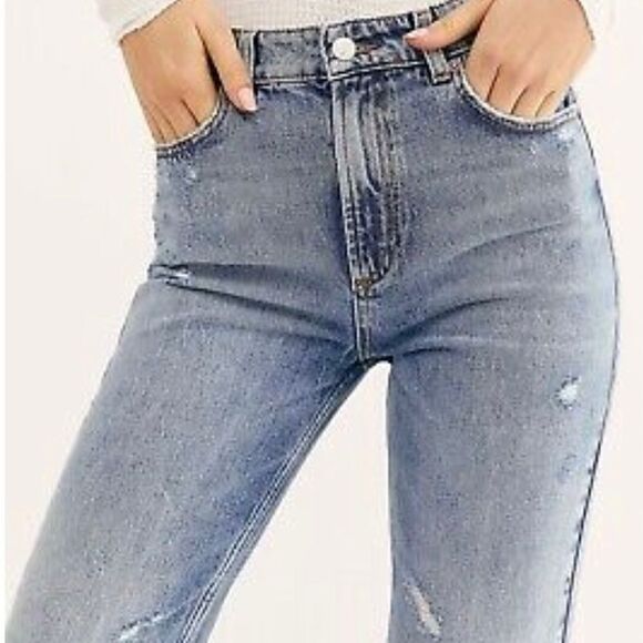 New Free People women’s High Rise straight leg distresses jeans size 26 - Picture 3 of 11